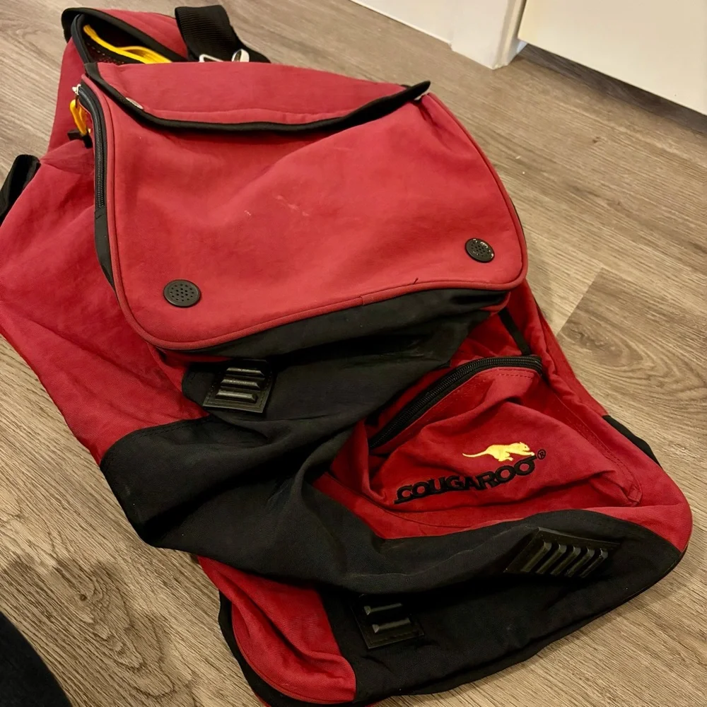 cougaroo utilitarian duffle
